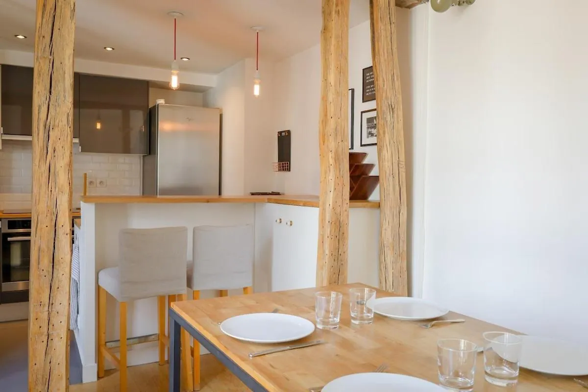 Apartament Chic & Spacieux | 2eme Paryż
